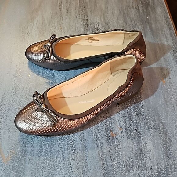 NWOT Cole Haan silver ballet flats size 6B - Picture 5 of 9